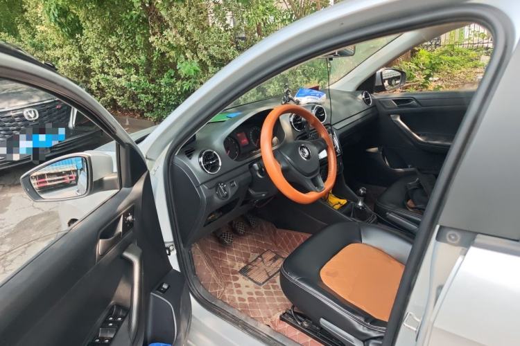 Used Volkswagen Jetta 2017 1.5L Manual Fashion Edition Driver Seat