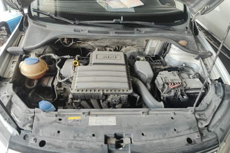 Used Volkswagen Jetta 2017 1.5L Automatic Fashion Model Engine Bay