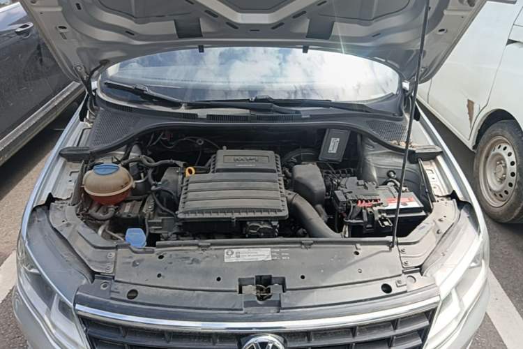 Used Volkswagen Jetta 2017 1.4L Manual Fashion Edition Engine Bay