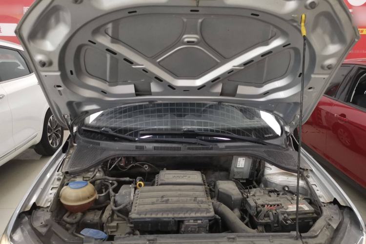 Used Volkswagen Jetta 2017 1.5L Automatic Fashion Model Engine Bay