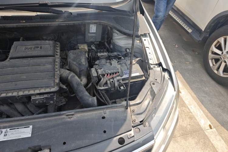 Used Volkswagen Jetta 2017 1.5L Automatic Fashion Model Engine Bay Left