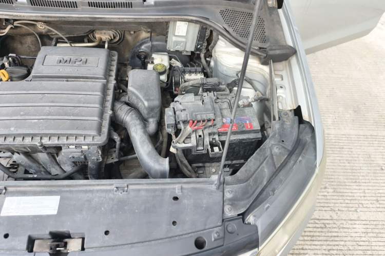 Used Volkswagen Jetta 2017 1.5L Automatic Fashion Model Engine Bay Left