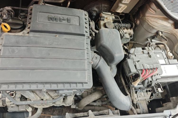 Used Volkswagen Jetta 2017 1.5L Manual Fashion Edition Engine Bay Left
