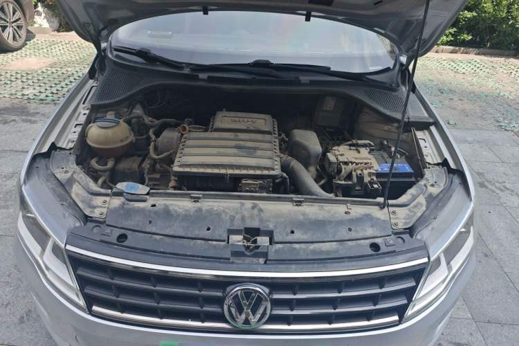 Used Volkswagen Jetta 2017 1.5L Automatic Fashion Model Engine Bay