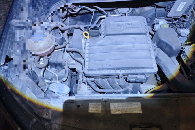 Used Volkswagen Jetta 2017 1.4L Manual Fashion Edition Engine Bay Right