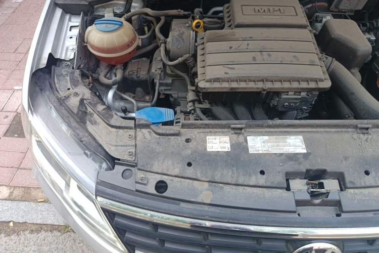 Used Volkswagen Jetta 2017 1.5L Manual Fashion Edition Engine Bay Right