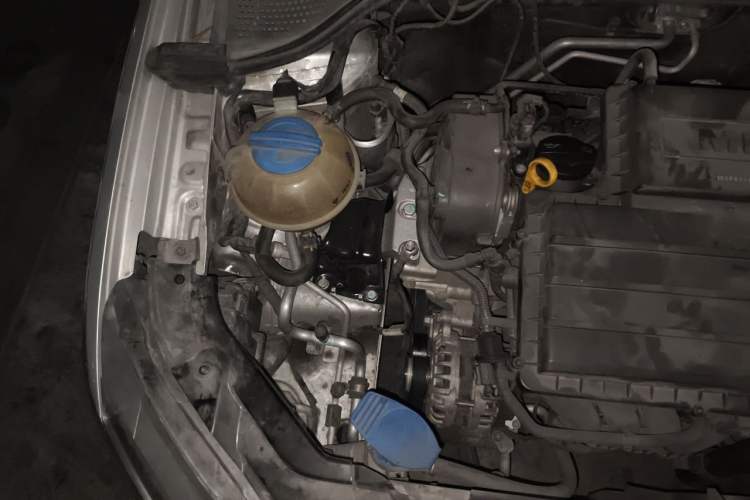 Used Volkswagen Jetta 2017 1.5L Manual Comfort Model Engine Bay Right