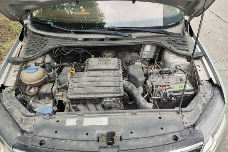 Used Volkswagen Jetta 2017 1.5L Automatic Luxury Model Engine Bay