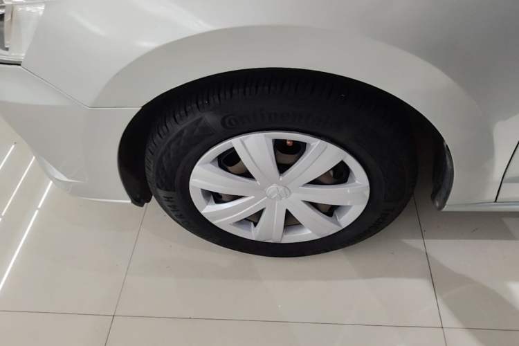 Used Volkswagen Jetta 2017 1.5L Automatic Fashion Model Exterior 1