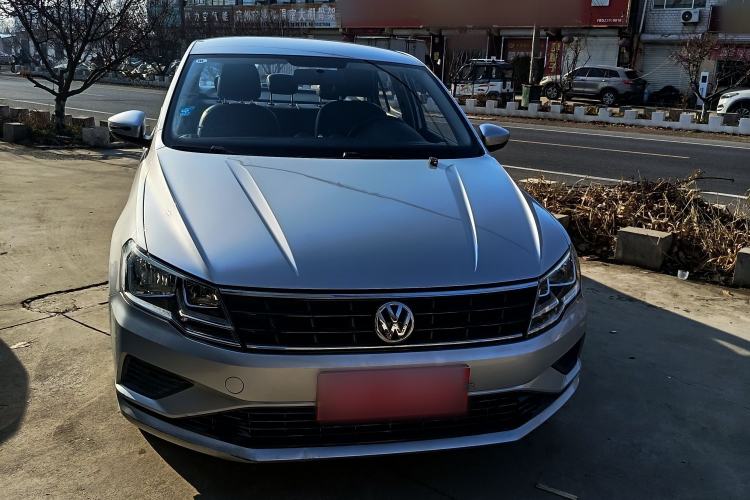 Used Volkswagen Jetta 2017 1.5L Manual Fashion Edition Exterior 1