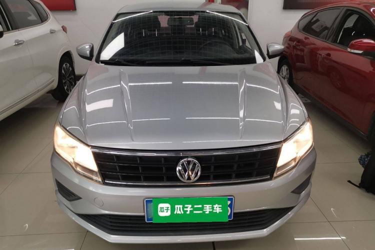Used Volkswagen Jetta 2017 1.5L Automatic Fashion Model Exterior 1