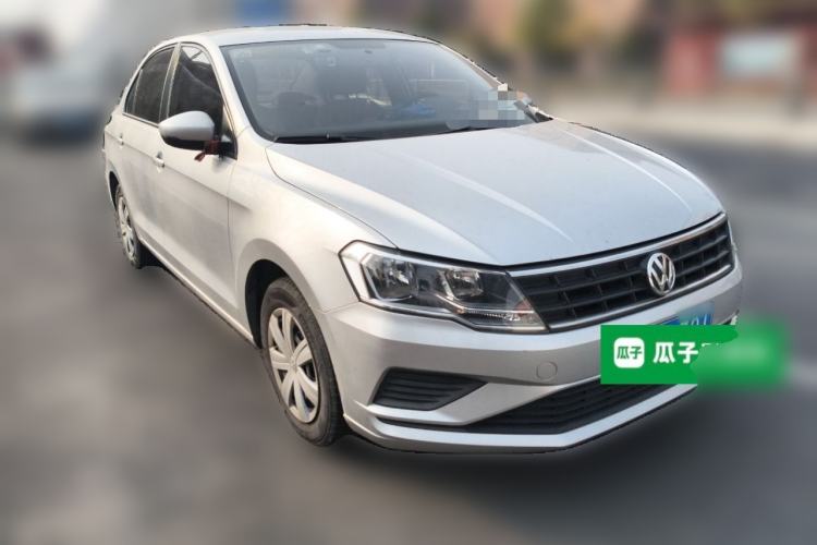 Used Volkswagen Jetta 2017 1.4L Manual Fashion Edition Exterior 2
