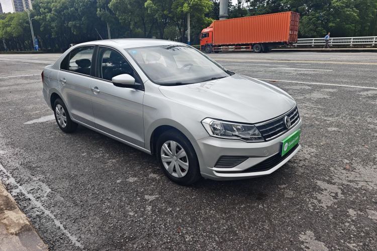 Used Volkswagen Jetta 2017 1.5L Automatic Fashion Model Exterior 4