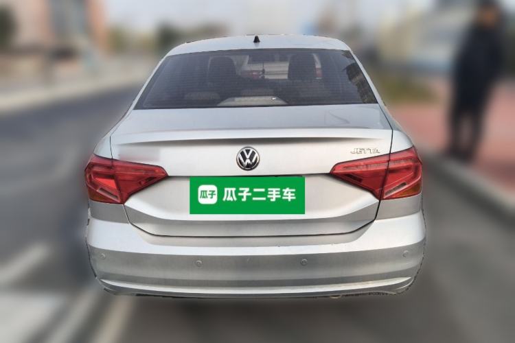 Used Volkswagen Jetta 2017 1.4L Manual Fashion Edition Exterior 4
