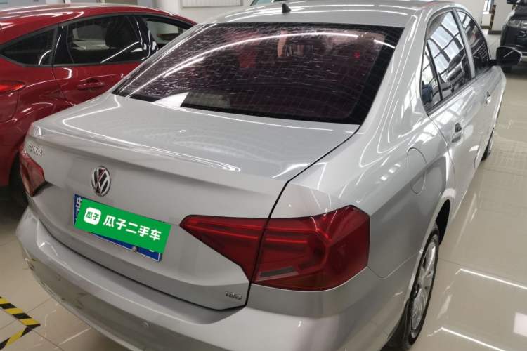 Used Volkswagen Jetta 2017 1.5L Automatic Fashion Model Exterior 4