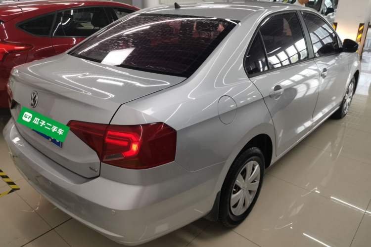 Used Volkswagen Jetta 2017 1.5L Automatic Fashion Model Exterior 5