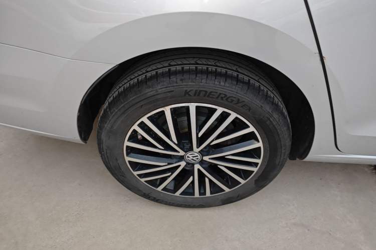 Used Volkswagen Jetta 2017 1.5L Automatic Luxury Model Exterior 8