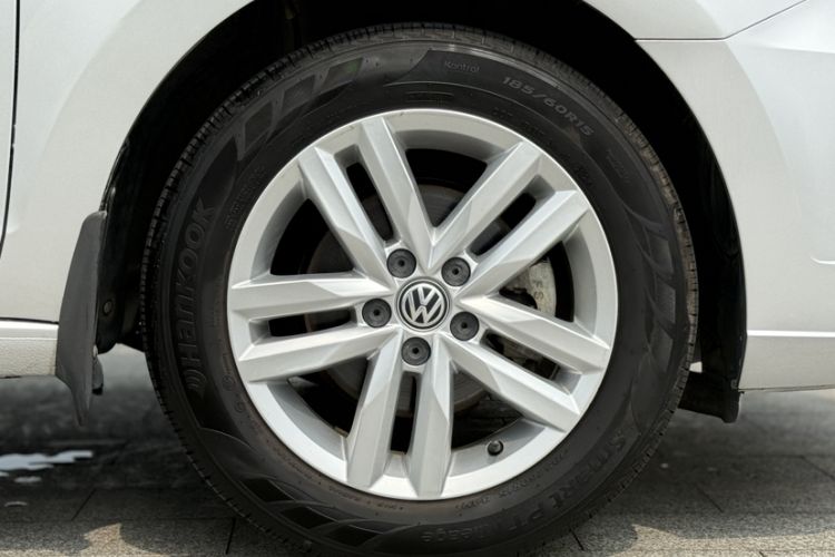 Used Volkswagen Jetta 2017 1.5L Automatic Comfort Model Exterior 9