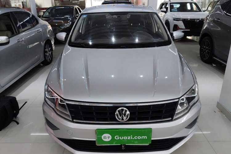 Used Volkswagen Jetta 2017 1.5L Automatic Fashion Model Front