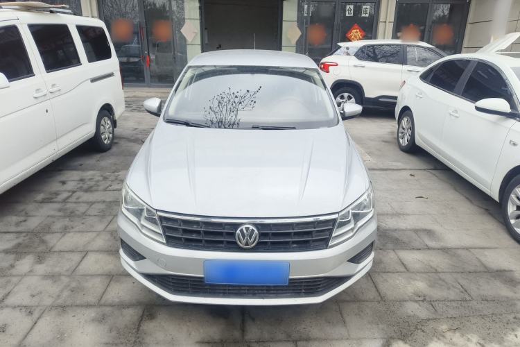 Used Volkswagen Jetta 2017 1.4L Manual Fashion Edition Front