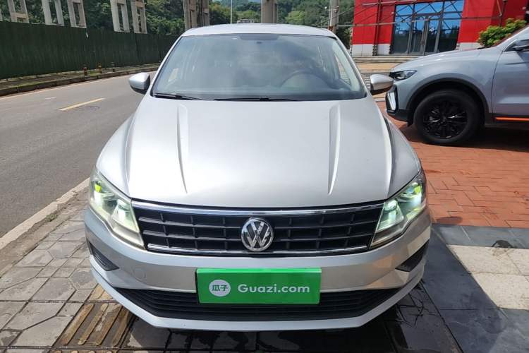 Used Volkswagen Jetta 2017 1.5L Automatic Fashion Model Front