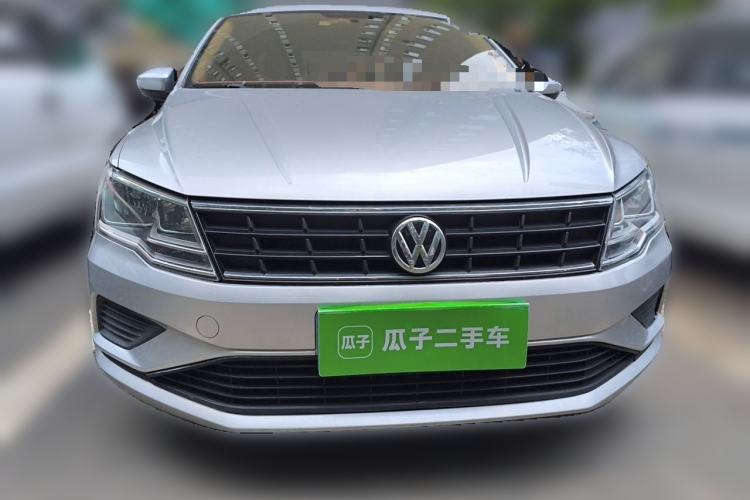 Used Volkswagen Jetta 2017 1.5L Automatic Fashion Model Front