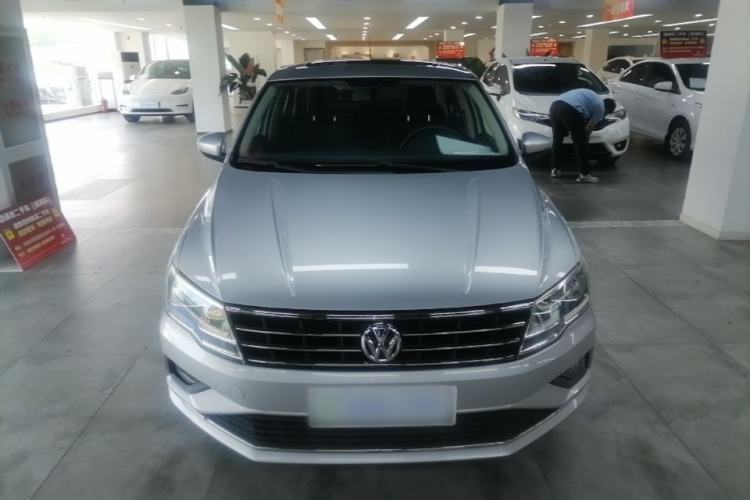Used Volkswagen Jetta 2017 1.5L Manual Comfort Model Front
