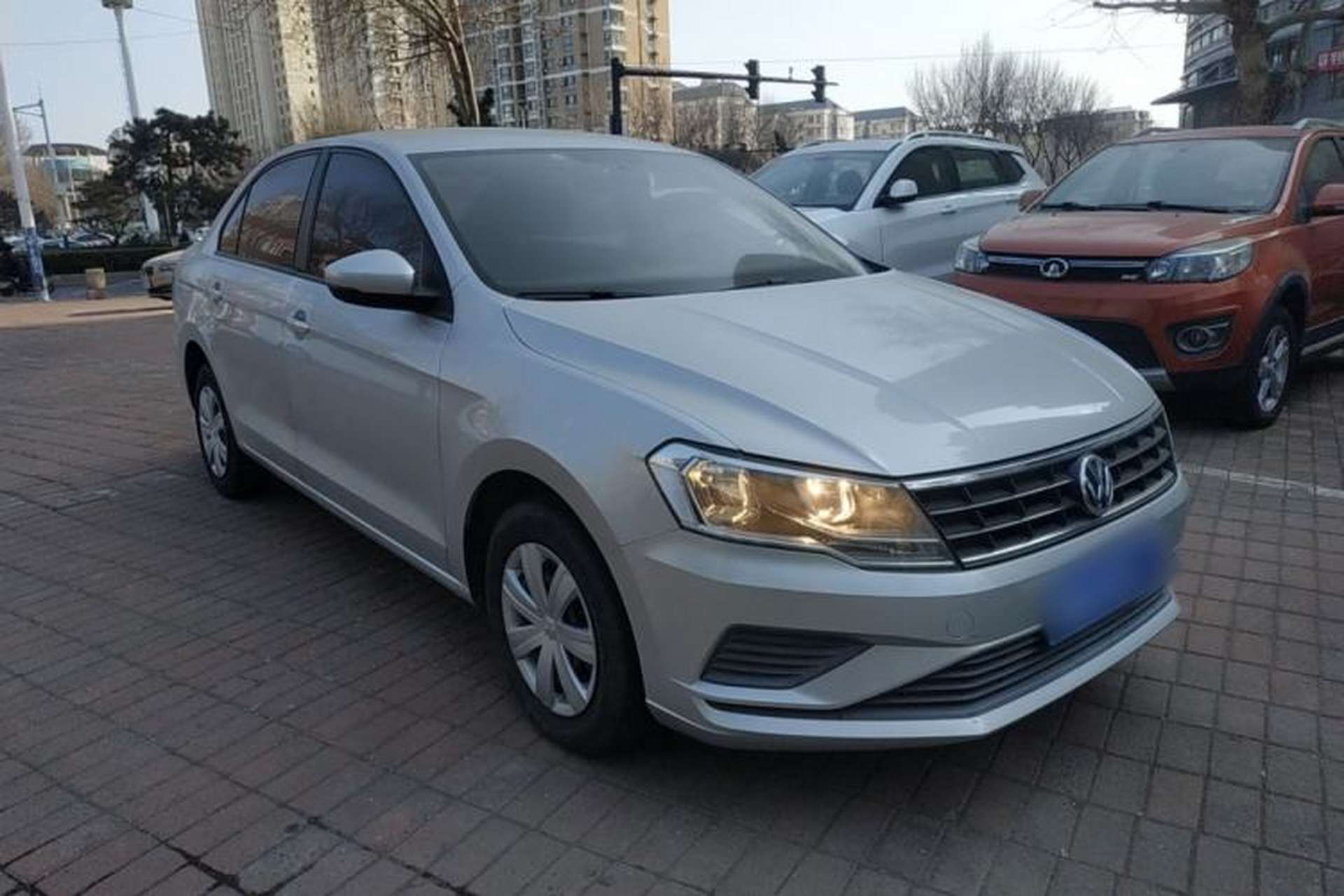 Used Volkswagen Jetta 2017 1.4L Manual Fashion Edition Front Right 45 Deg