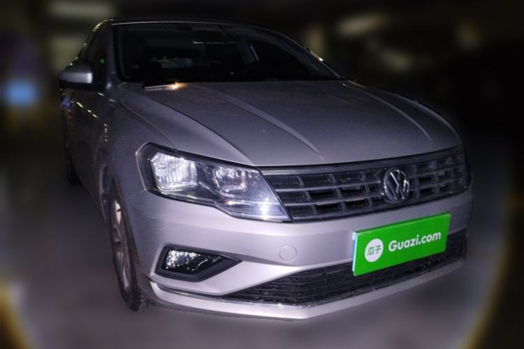 Used Volkswagen Jetta 2017 1.5L Automatic Comfort Model Front Right 45 Deg