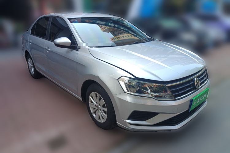 Used Volkswagen Jetta 2017 1.5L Manual Fashion Edition Front Right 45 Deg