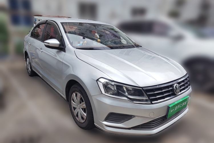 Used Volkswagen Jetta 2017 1.5L Automatic Fashion Model Front Right 45 Deg