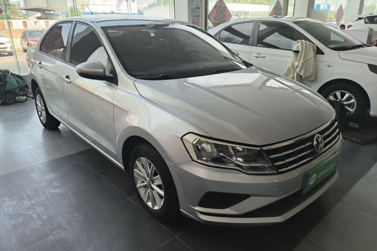 Used Volkswagen Jetta 2017 1.5L Automatic Fashion Model Front Right 45 Deg