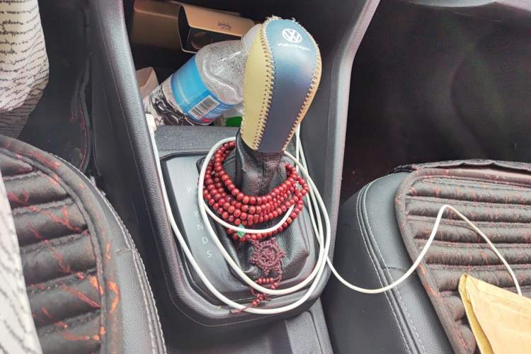 Used Volkswagen Jetta 2017 1.5L Automatic Fashion Model Gear Lever