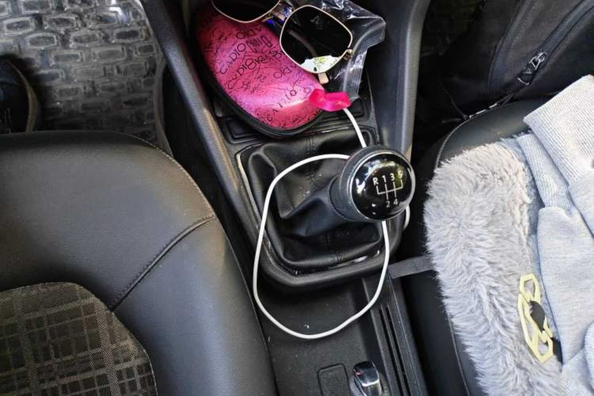 Used Volkswagen Jetta 2017 1.4L Manual Comfort Model Gear Lever