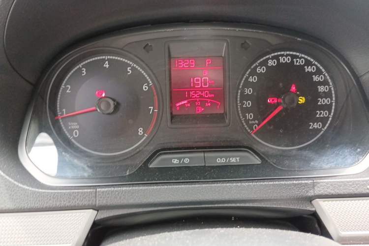 Used Volkswagen Jetta 2017 1.5L Automatic Fashion Model Instrument Cluster