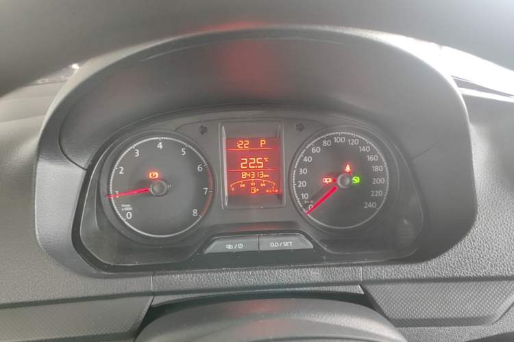 Used Volkswagen Jetta 2017 1.5L Automatic Fashion Model Instrument Cluster