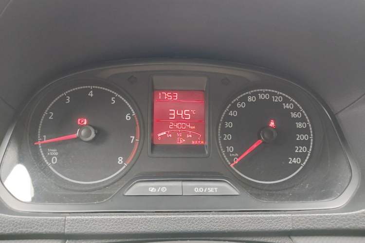 Used Volkswagen Jetta 2017 1.5L Manual Fashion Edition Instrument Cluster