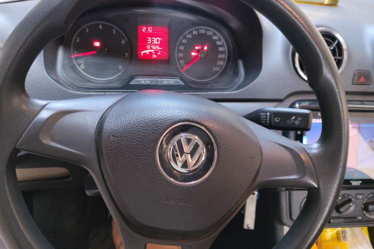 Used Volkswagen Jetta 2017 1.4L Manual Fashion Edition Instrument Cluster