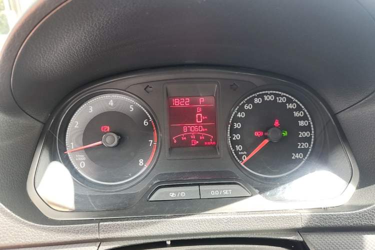Used Volkswagen Jetta 2017 1.5L Automatic Fashion Model Instrument Cluster