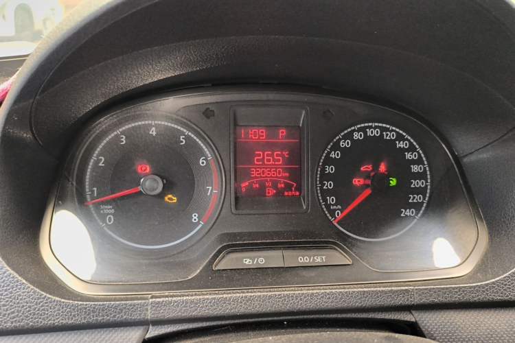 Used Volkswagen Jetta 2017 1.5L Automatic Fashion Model Instrument Cluster