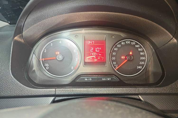 Used Volkswagen Jetta 2017 1.5L Manual Fashion Edition Instrument Cluster