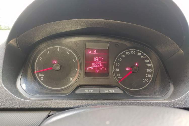 Used Volkswagen Jetta 2017 1.5L Manual Fashion Edition Instrument Cluster