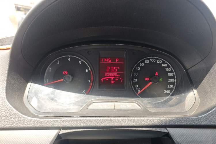 Used Volkswagen Jetta 2017 1.5L Automatic Fashion Model Instrument Cluster