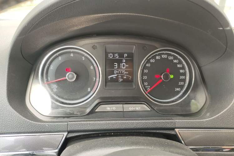 Used Volkswagen Jetta 2017 1.5L Automatic Luxury Model Instrument Cluster