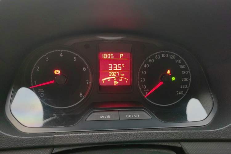 Used Volkswagen Jetta 2017 1.5L Automatic Fashion Model Instrument Cluster