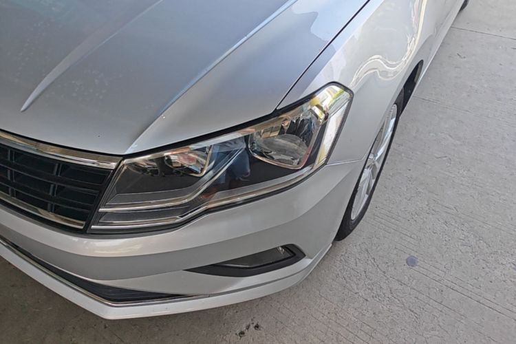Used Volkswagen Jetta 2017 1.5L Automatic Comfort Model Left Front Headlight