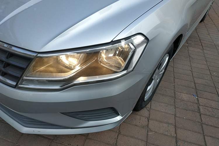 Used Volkswagen Jetta 2017 1.4L Manual Fashion Edition Left Front Headlight