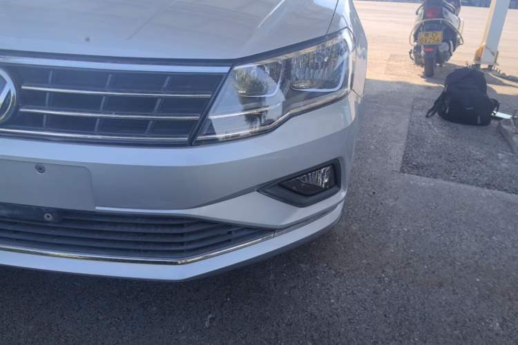 Used Volkswagen Jetta 2017 1.4L Manual Comfort Model Left Front Headlight