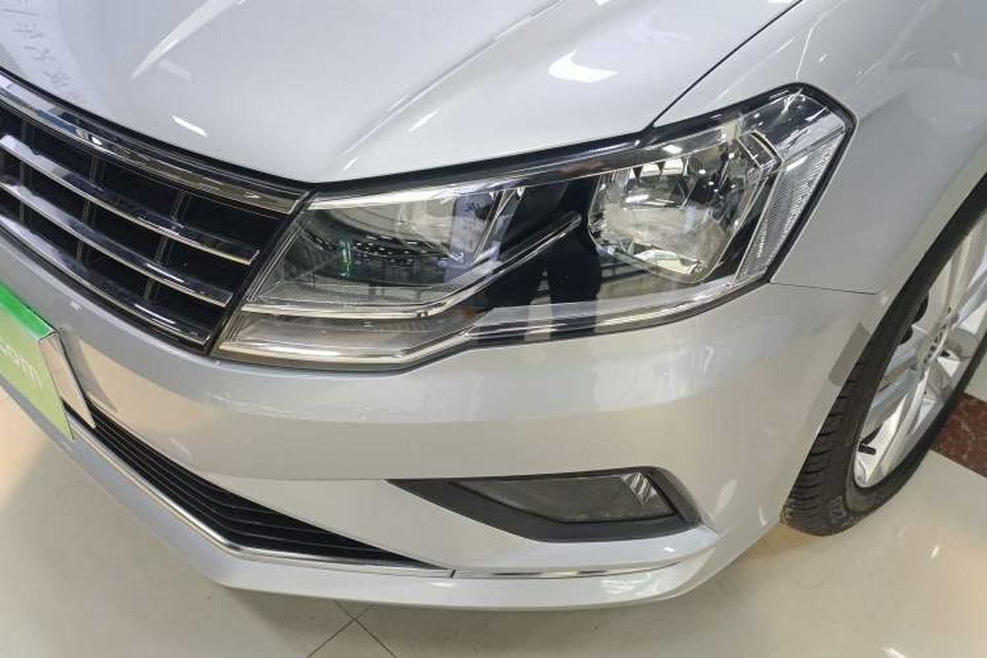Used Volkswagen Jetta 2017 1.5L Automatic Comfort Model Left Front Headlight
