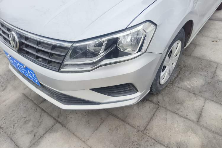 Used Volkswagen Jetta 2017 1.4L Manual Fashion Edition Left Front Headlight